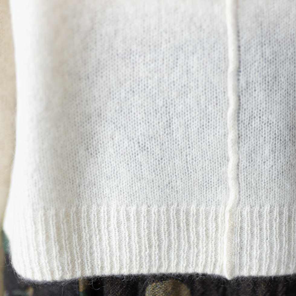 ヤク100% ハイネックプルオーバー センターシーム 全3色 M〜L